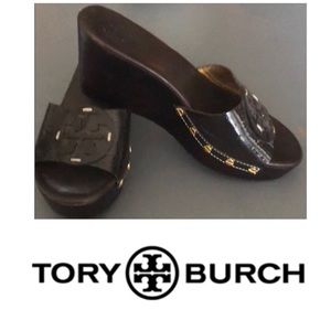 Tori Burch clog wedge in great condition